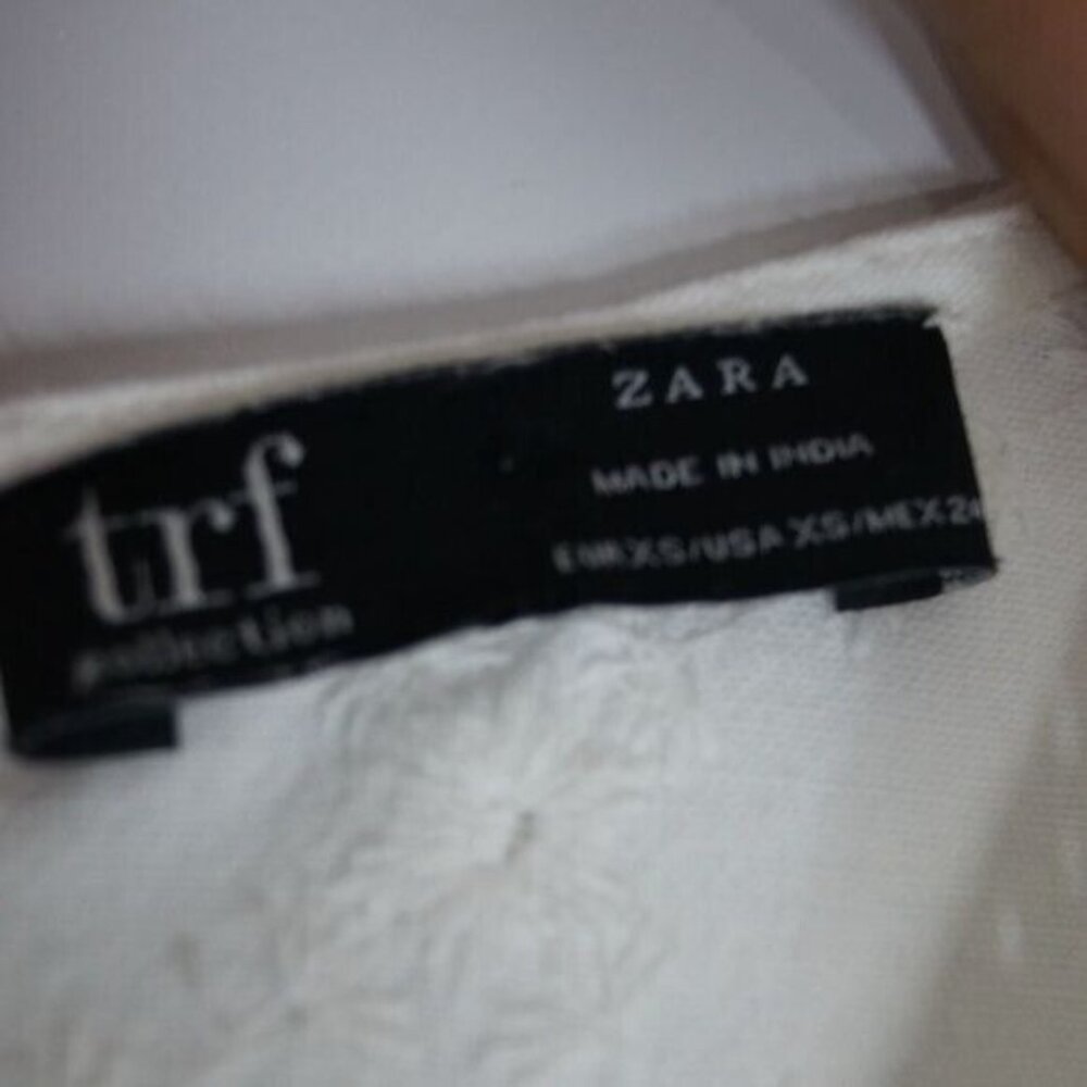Zara Ivory Top With Ruffles & 3/4ths Sleeves Size XS - Picture 5 of 6